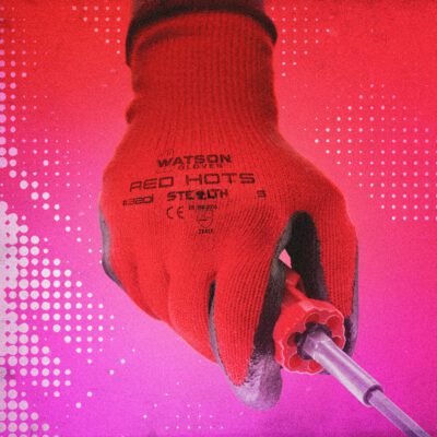 320i Red Hots Winter Seamless Knit Stealth Gloves