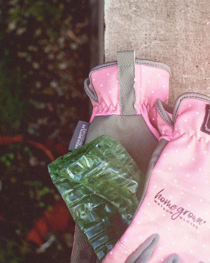 111 Uptown Girl WasteNot Sustainable Gardening Gloves