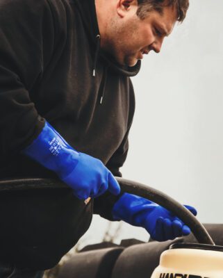 457 The Pelican Gloves